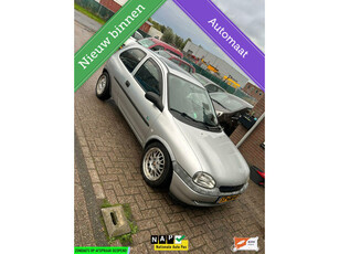 Opel Corsa 1.4i AUT Strada