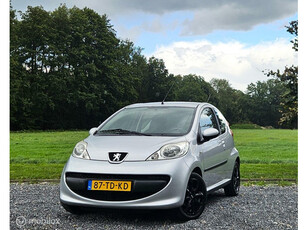 Peugeot 107 1.0-12V XS *Automaat * lage km stand *