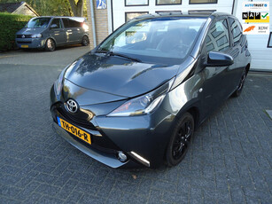 Toyota Aygo 1.0 VVT-i x-nav