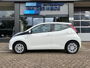 Toyota Aygo 1.0 VVT-I X-PLAY Apple Car PlayCamera1e Eigenaar