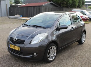 Toyota Yaris 1.3 VVTi Sol 6 MM