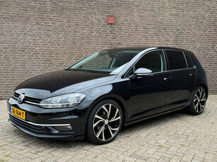 Volkswagen Golf 1.0 TSI 110pk Comfortline Navigatie Carplay Adaptive-Cruise Camera Led DAB+