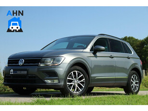 Volkswagen Tiguan 1.4 TSI / Stoelverwarming / Navi / ACC / Trekhaak / PDC / Lane Assist / 17