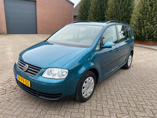 Volkswagen Touran 1.6-16V FSI Turijn