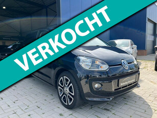 Volkswagen Up! 1.0 CUP Edition BlueMotion 75PK / NAVIGATIE / STOELVERWARMING / BT AUDIO