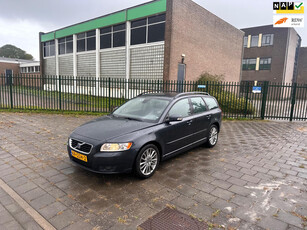 Volvo V50 2.4 D5 Momentum Clima.Navi.Automaat.Leder