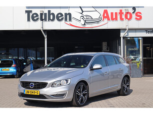 Volvo V60 2.0 D2 Ocean Race Navigatie, Cruise control, Lederen interieur, Distributieriem is vv bij 169776 km, Extra set lichtmetalen wielen