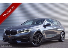 BMW 1-serie 118i Sport Line/ M sport /Navi/Xenon/Carplay