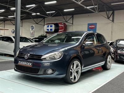 Volkswagen Golf Benzine