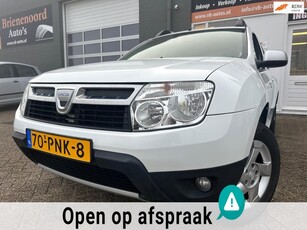 Dacia Duster 1.6 Lauréate 2wd met parkeersensoren en leer