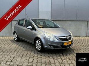 Opel CORSA 1.4 Airco/1 JAAR APK/NAP/LM velgen/Cruise control