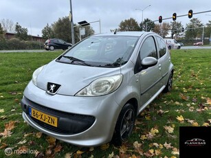 Peugeot 107 1.0-12V XS