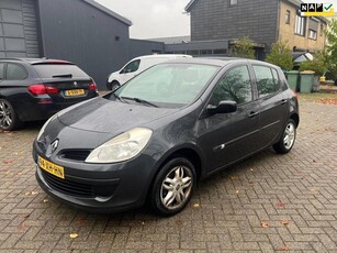 Renault Clio 1.2-16V Business Line (Lage KM)