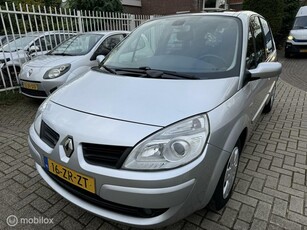 Renault Scenic 1.6-16V Business Line