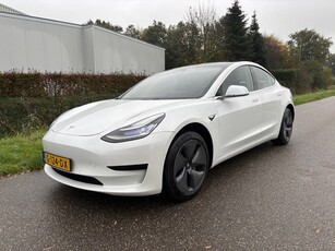 Tesla Model 3 Standard RWD Plus 60 kWh / LEER / PANORAMADAK