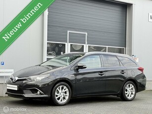 Toyota Auris Touring 1.8 Hybrid - pano dak - navi - cruise