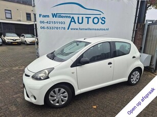 Toyota Aygo 1.0 VVT-i Now 5 drs Airco (bj 2013)