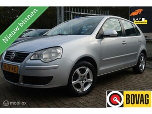 Volkswagen Polo 1.4-16V Optive