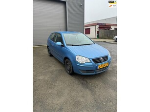 Volkswagen Polo 1.4-16V Turijn