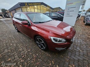 Volvo V60 2.4 D6 AWD Plug-In Hybrid VOLLE AUTO//RIJD PERFECT