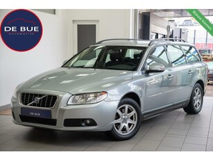 Volvo V70 2.0 Kinetic Youngtimer Navi Clima Trekhaak Dealer