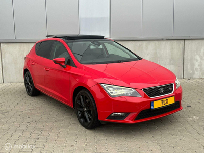 Seat Leon FR TSI/DSG/PANO/LED/