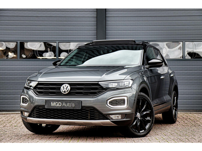 Volkswagen T-Roc 1.5 TSI Sport Black Pakket /LED/PANODAK/VIRTUAL/CAMERA/ACC/STOELVERW./ELEK. KLEP!