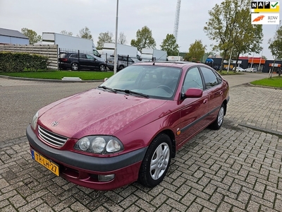 Toyota Avensis Benzine