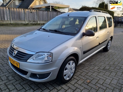 Dacia Logan MCV 1.6 MPI Aniversare ZEER MOOI. VEEL RUIMTE.