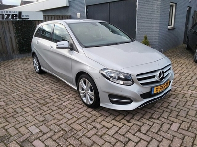 Mercedes-Benz B-Klasse 180 Ambition 80031 km + NAVIGATIE .