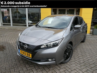 Nissan LEAF e+ N-Connecta 62 kWh € 27.950 NA SUBSIDIE! TOT 400KM ONG. RIJBEREIK! /ADAPTIVE CRUISE CRUISE/ 360GR CAMERA/ PACK WINTER/ CHADEMO SNELLADER/ EXTRA 230V THUISLADER/ etc.. FASE 2 NWE MODEL! FABRIEKSGARANTIE, NIEUWSTAAT!! RIJKLAAR!