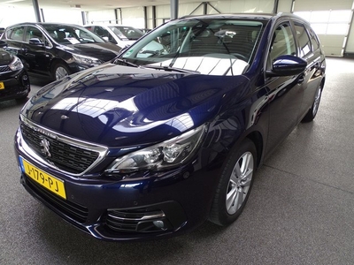 Peugeot 308 SW 1.2 PureTech Blue Lease Executive Pano