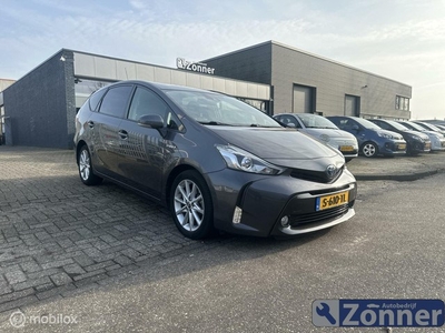 Toyota Prius + 1.8 Executive