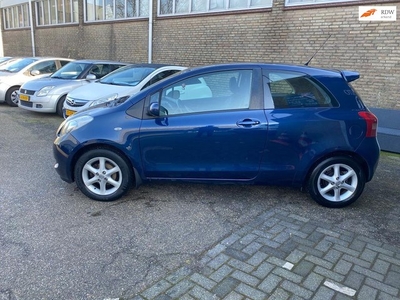 Toyota Yaris 1.3 VVTi Sol