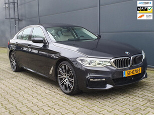 BMW 5-serie 530e iPerformance High Executive / M-SPORT / SCHUIF-KANTELDAK / STUURVERW. / WIRELESS CHARG. / 360CAM / ACC / NAPPA !