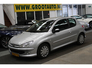 Peugeot 206 1.4-16V Quiksilver NAP, Airco, Stuurbekrachtiging