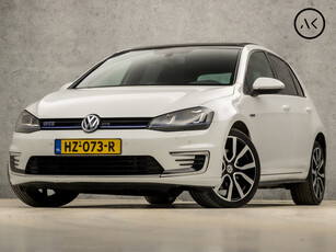 Volkswagen Golf 1.4 TSI GTE 204Pk Automaat (SCHUIFDAK, APPLE CARPLAY, NAVIGATIE, CLIMATE, STOELVERWARMING, CAMERA, SPORTSTOELEN, GETINT GLAS, CRUISE, NIEUWE APK, NIEUWSTAAT)