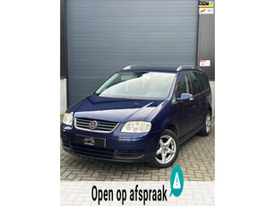 Volkswagen Touran 1.6-16V FSI Business *NWE APK*