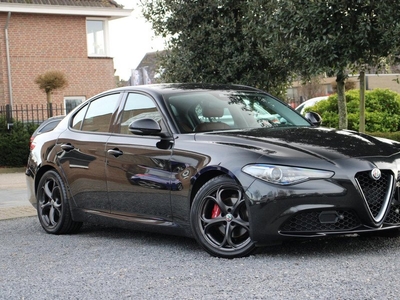 Alfa Romeo Giulia 2.0T Super 200 Pk Aut. Camera Keyless Xenon 18''