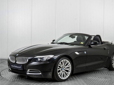 BMW Z4 Roadster sDrive23i Introduction .