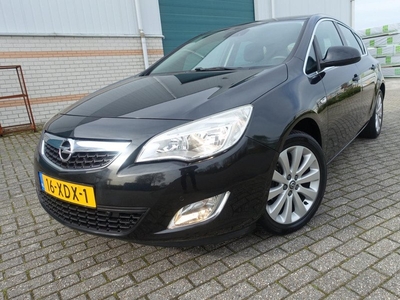 Opel Astra 1.4 Turbo Anniversary Edition - navi - trekhaak - lm velgen - half leder bekleding