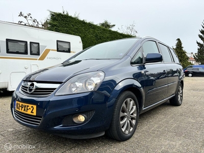 Opel Zafira 1.8 Cosmo 7 persoons / Nieuwe APK