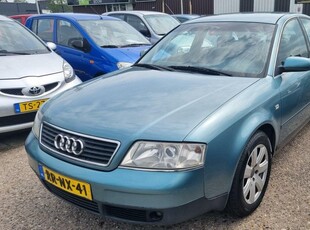 Audi A6 Limousine 2.4 5V Advance €1099,- zo ingeruild zo weer weg ! Rijd goed uitlaat lekt een beetje