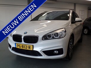 BMW 2 Serie Active Tourer 218i High Executive Dealer onderhouden, Automaat, Navigatie, Xenon, Sport pakket, Stoelverwarming, Lm velgen 16'', Elek achterklep, Cruise controle, Clima controle, Full options! Bovag afleverpakket 695,-