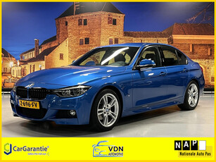 BMW 3-serie 330e M-Sport Automaat Navigatie LED PDC