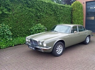 Daimler Sovereign 4.2