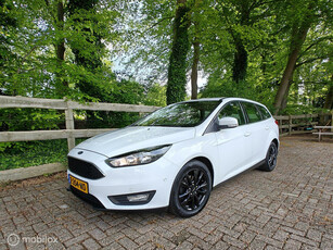 Ford Focus Wagon 1.0 125PK Navigatie,Cruise,App-connect