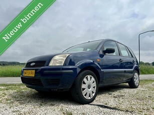 Ford Fusion 1.4-16V Core, BJ 2003, Hoge Instap, APK, NAP