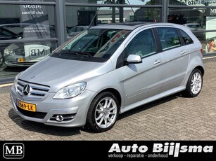 Mercedes B180 automaat, cruise, Panorama dak, zeer net,