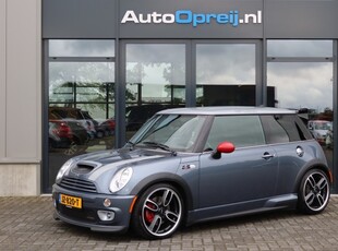 Mini 1.6 Cooper S GP John Works 218pk nr: 931/2000